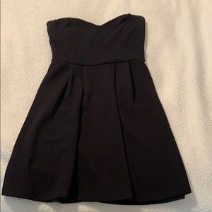 Black sweetheart dress